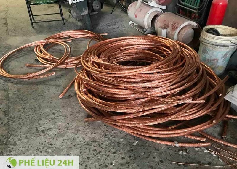 Giá phế liệu niken không cố định theo ngày, vì còn phụ thuộc vào giá niken